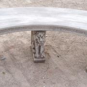 Banc cintré 3 pieds lion